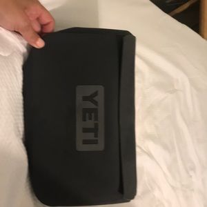 Yeti Hopper Sidekick Dry Grey color